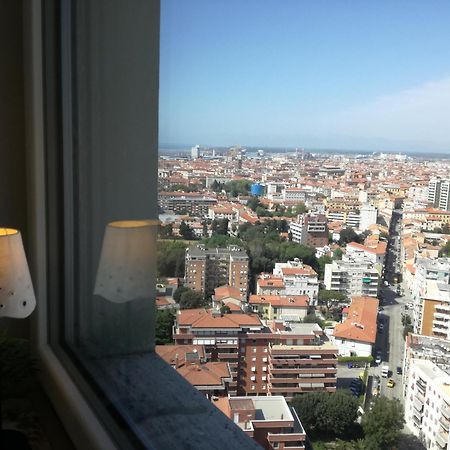 Il Grattacielo B&B Ливорно Экстерьер фото