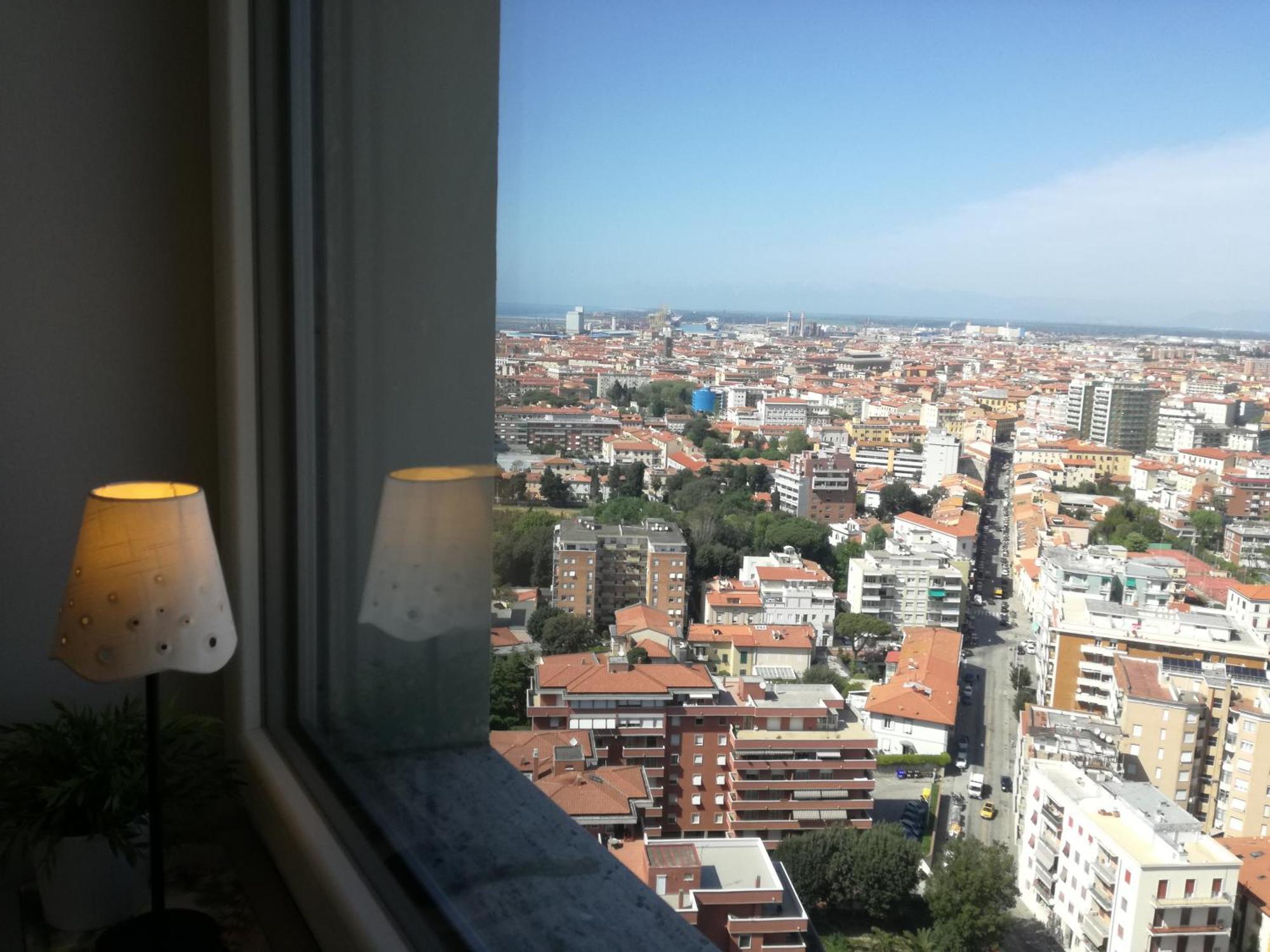 Il Grattacielo B&B Ливорно Экстерьер фото