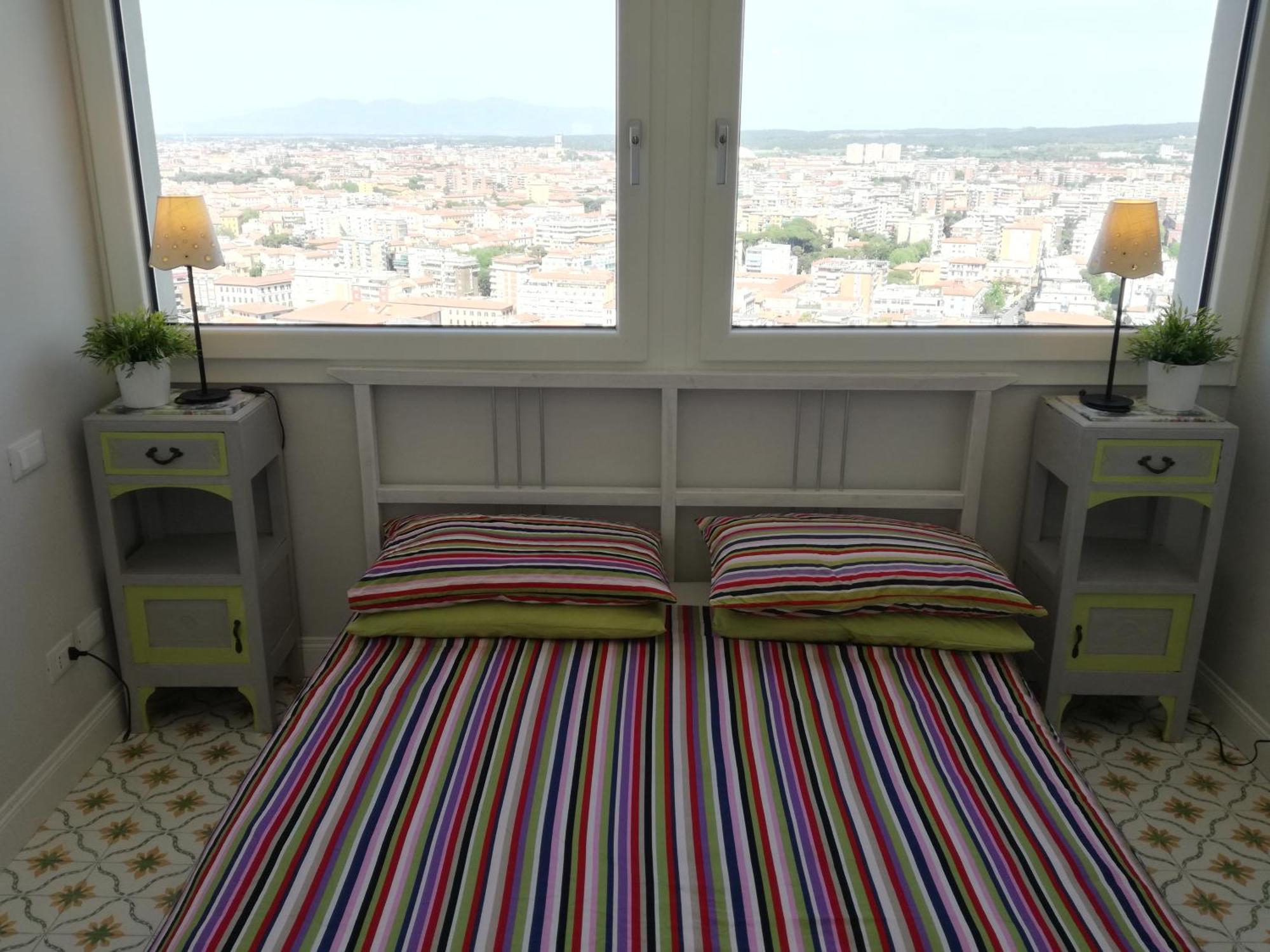 Il Grattacielo B&B Ливорно Экстерьер фото
